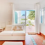 Апартаменты Prainha Calm Retreat In Алвор