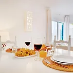 Апартаменты Prainha Calm Retreat In Алвор
