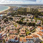 公寓 Prainha Calm Retreat In 阿尔沃尔